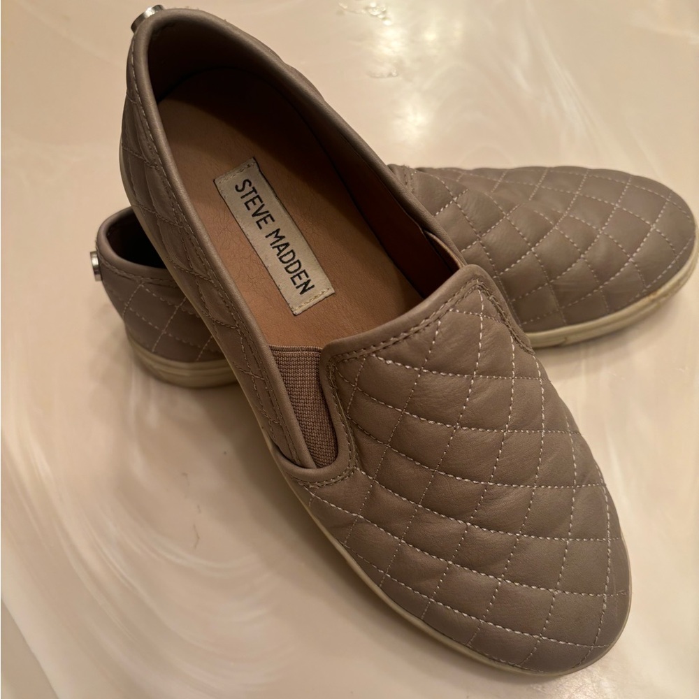 Steve Madden Taupe Slip on shoes